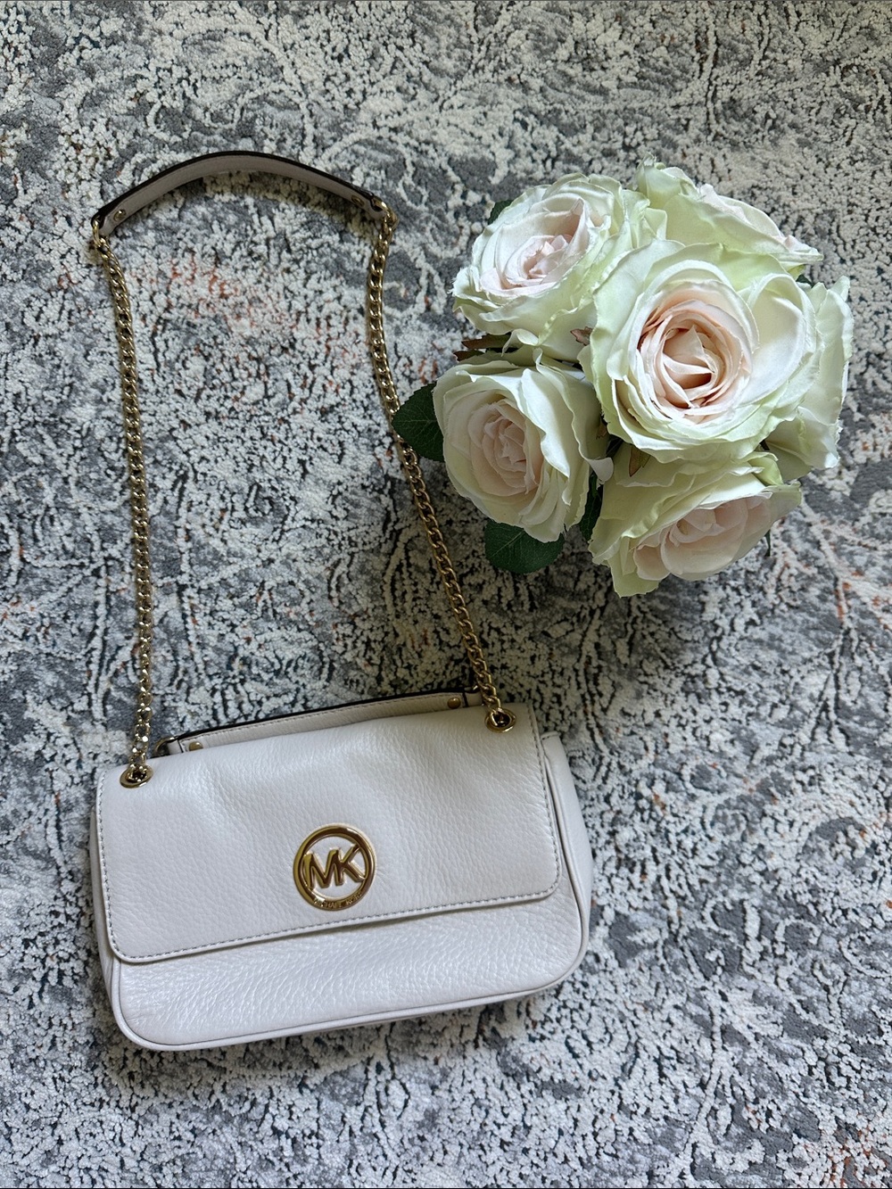 Michael Kors Cream Leather Shoulder Bag with Gold Chain